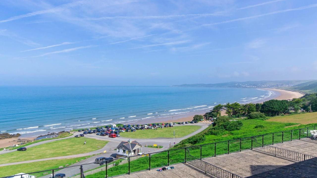 Clifton Court Apt 23 With Seaviews & Heated Pool Apartment Croyde Exterior photo